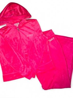 Juicy Couture women’s Hot Pink Velour Hoodie & Pants Set L